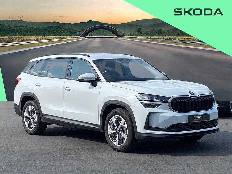 White Used 2024 Skoda Kodiaq SE SUV | £30,176 (A bit pricey) - Image 1/4