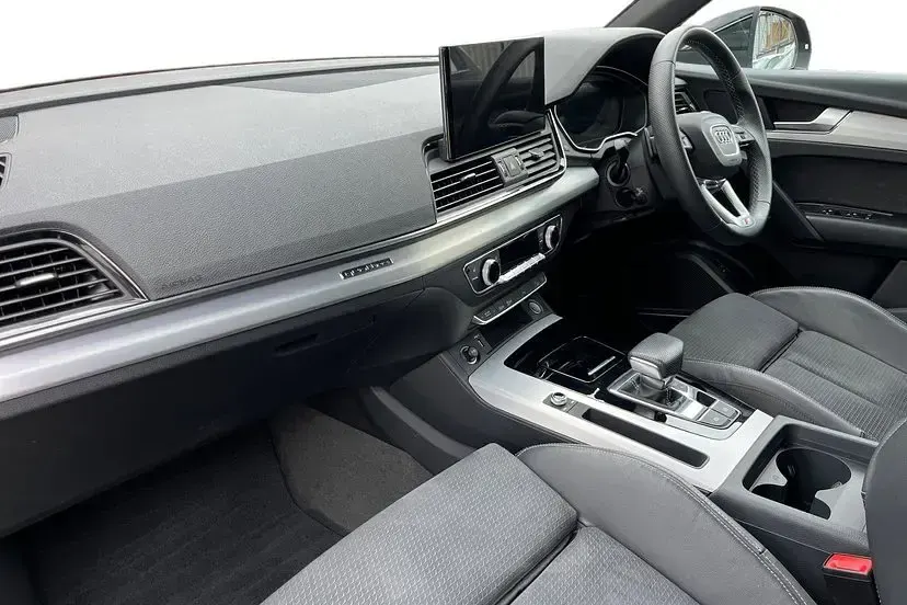Used Audi Q5 S-Line 204 HP (150 kW) 2023 Mythos black SUV