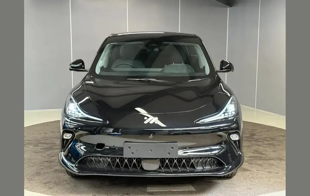 New MG IM6 300 kW (408 HP) 2026 Black SUV