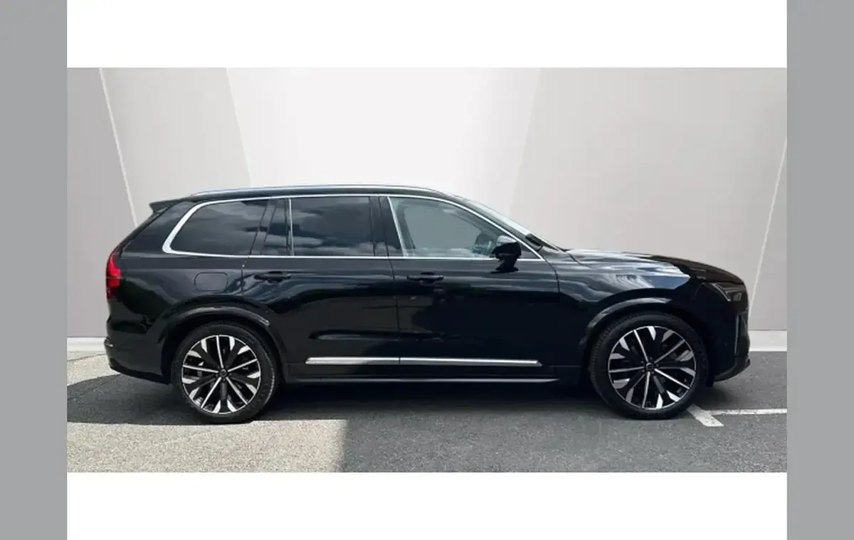 Usado Volvo XC90 Ultra 455 HP (334 kW) 2025 Preto SUV