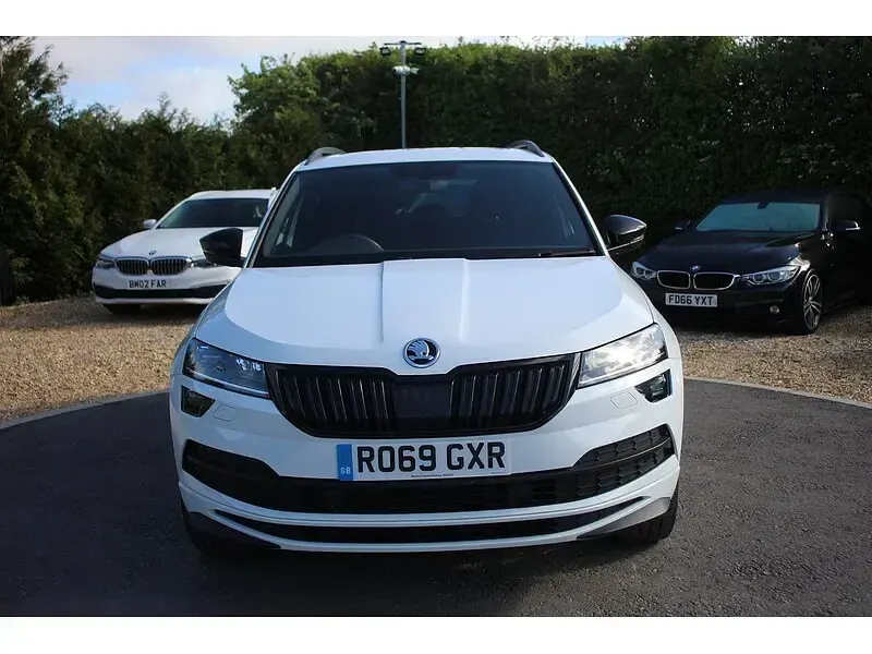 Used Skoda Karoq SportLine 150 HP (110 kW) 2019 Moon white metallic SUV