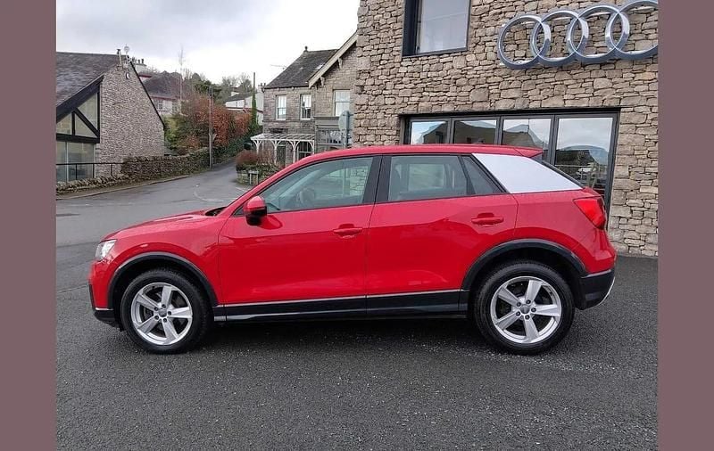 Used Audi Q2 Sport 147 HP (108 kW) 2020 Red SUV