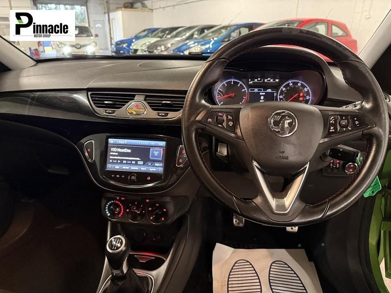 Used Vauxhall Corsa SRi 70 HP (51 kW) 2015 Green Hatchback