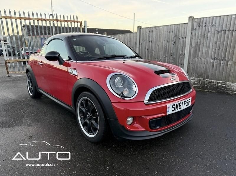 Used Mini Cooper S Coupé 184 HP (135 kW) 2011 Red Coupe