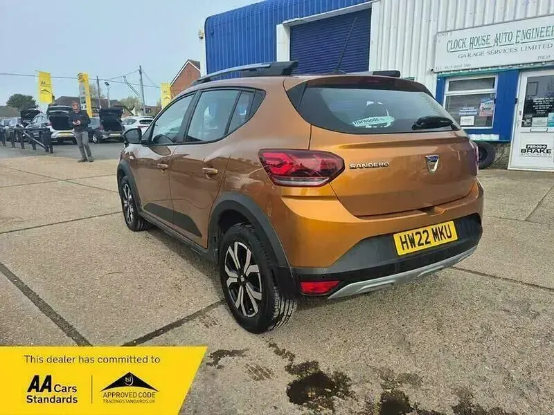 Used Dacia Sandero Prestige 90 HP (66 kW) 2022 Orange Hatchback