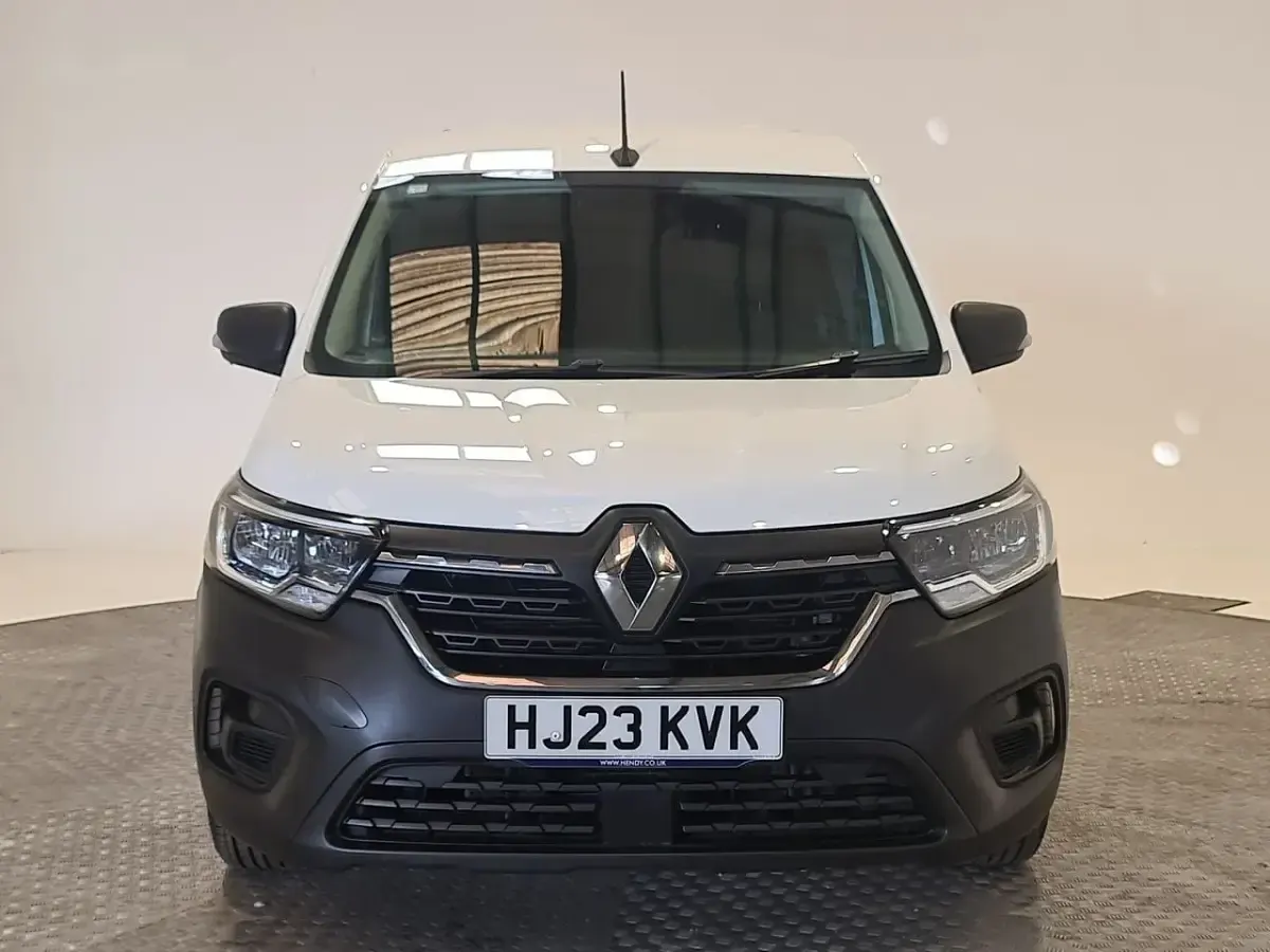 Used Renault Kangoo 95 HP (69 kW) 2023 White Van
