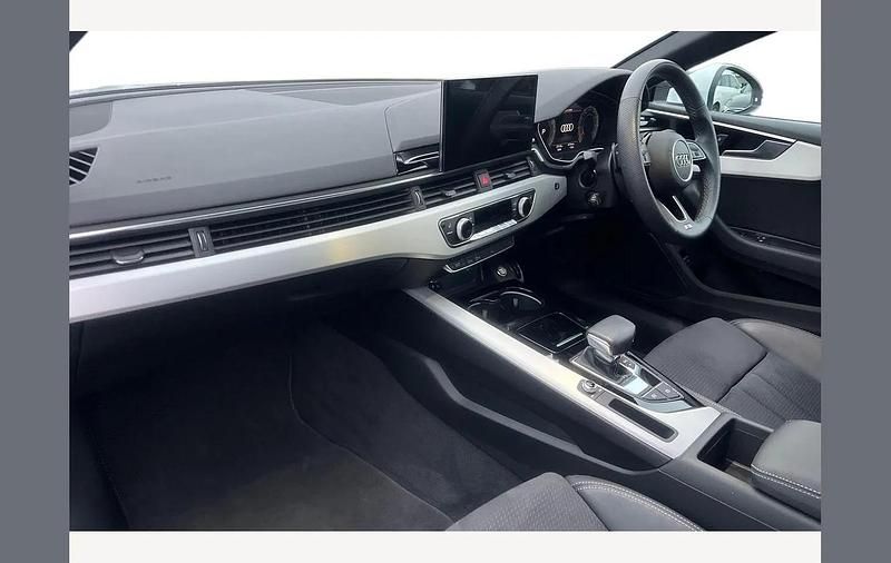 Used Audi A5 S-Line 150 HP (110 kW) 2023 White Coupe