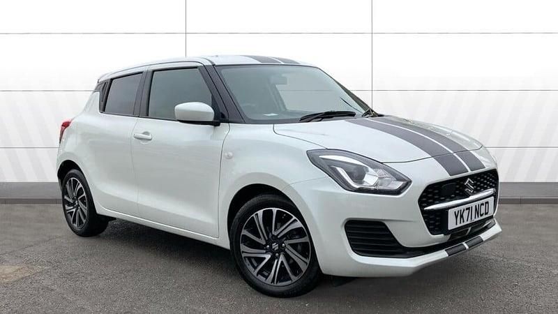 Used Suzuki Swift SZ-L 83 HP (61 kW) 2021 White Hatchback