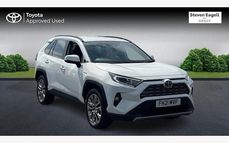 Used 2025 Toyota RAV4 Estate | £27,957 (Super price) - Image 1/4