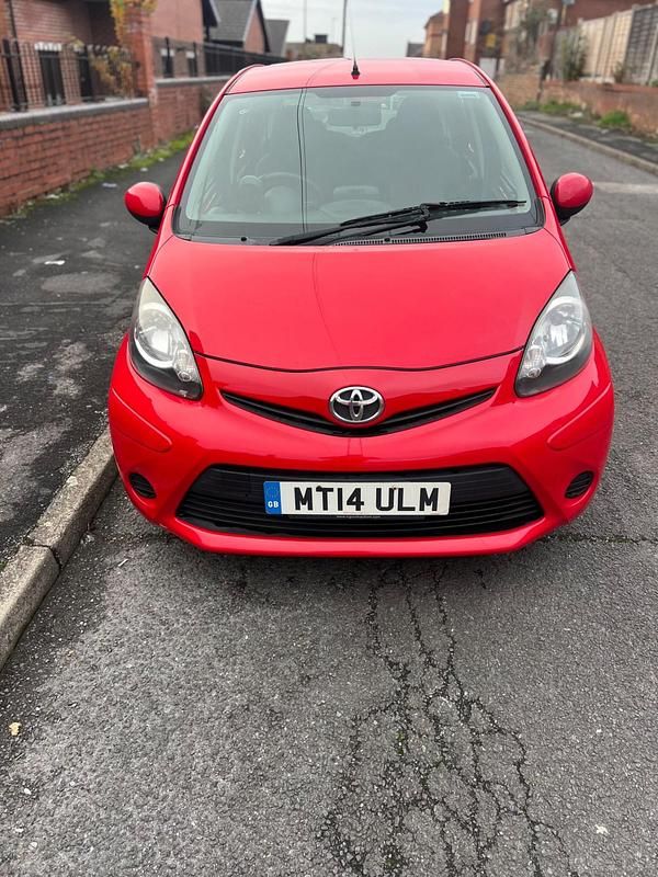 Used Toyota Aygo 2014 Red Hatchback