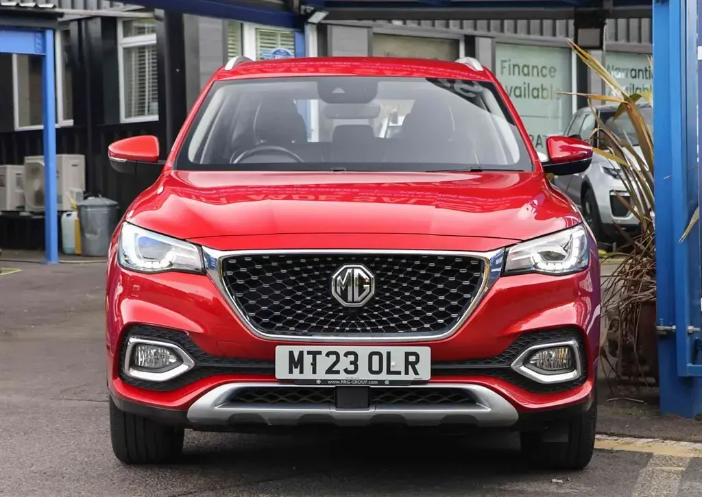 Used MG HS Excite 162 HP (119 kW) 2023 Red SUV