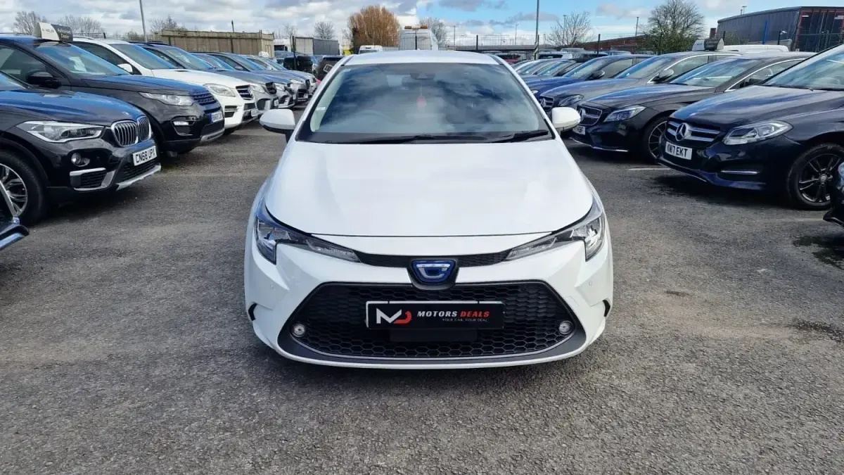 Usado Toyota Corolla 2022 Branco Carrinha