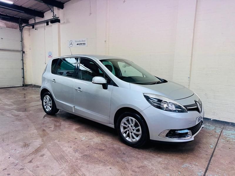 Used Renault Scénic III Dynamique 110 HP (80 kW) 2014 Silver MPV