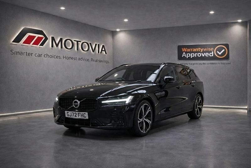 Used Volvo V60 Plus 350 HP (257 kW) 2022 Black Estate