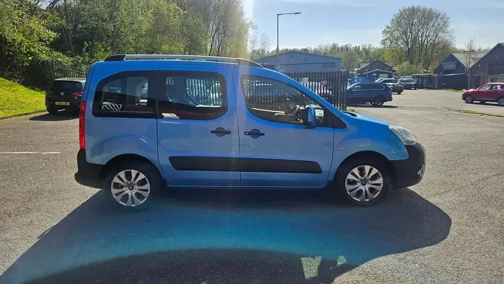 Used Citroën Berlingo XTR 110 HP (80 kW) 2012 Blue MPV
