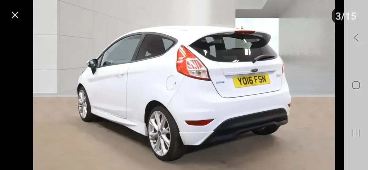 Usado Ford Fiesta Zetec 2016 Branco Citadino