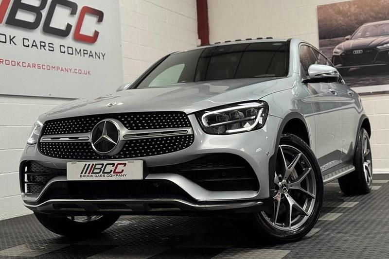 Used Mercedes GLC300 AMG Line Premium Plus 245 HP (180 kW) 2021 Coupe