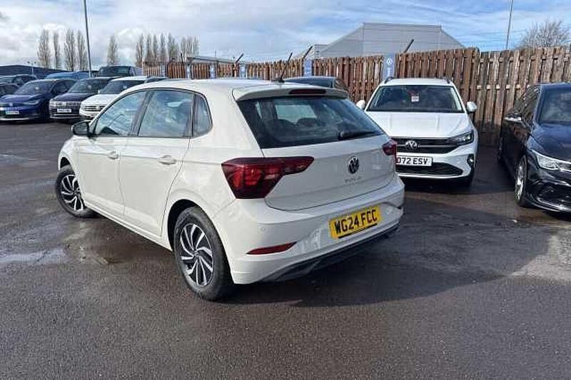 Used VW Polo 95 HP (69 kW) 2024 Hatchback