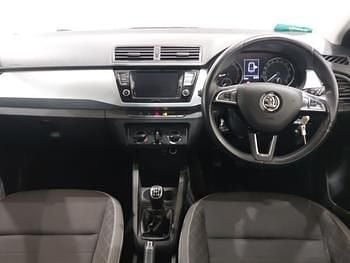 Used Skoda Fabia SE 75 HP (55 kW) 2019 Blue Hatchback