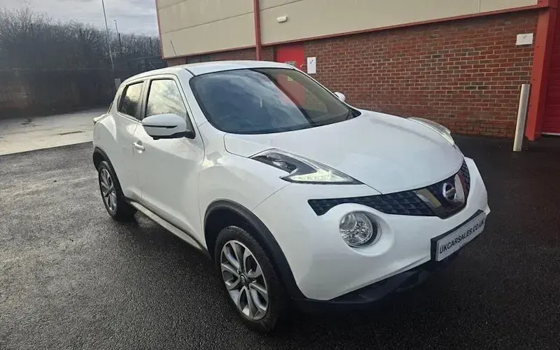 Used Nissan Juke Tekna 113 HP (83 kW) 2019 White SUV