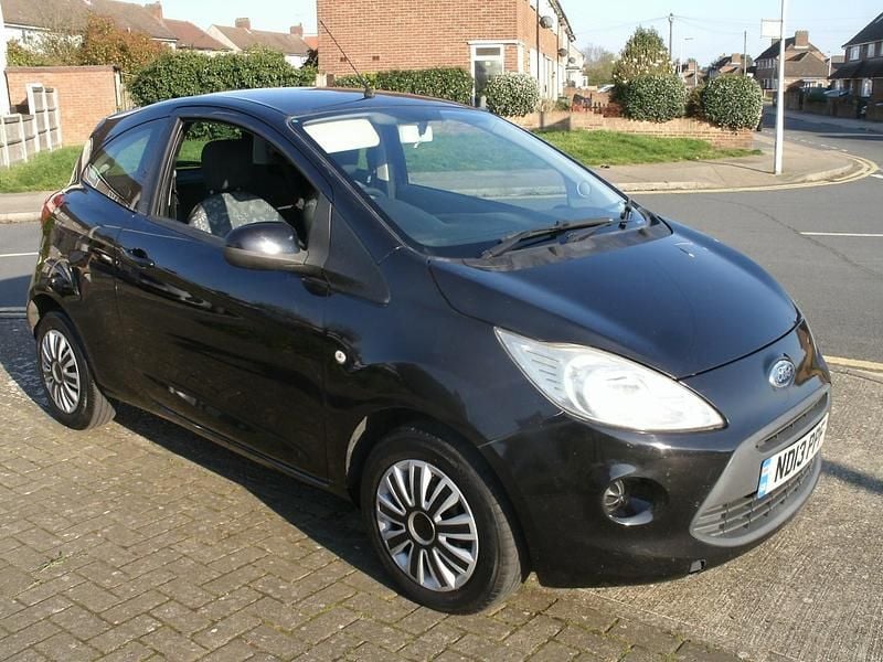 Used Ford Ka 69 HP (50 kW) 2013 Black Hatchback
