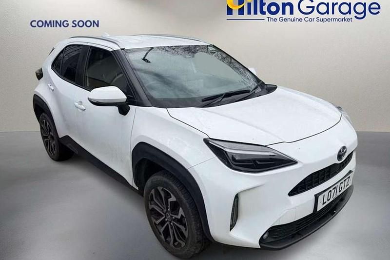 Used Toyota Yaris Hybrid Design 2022 SUV