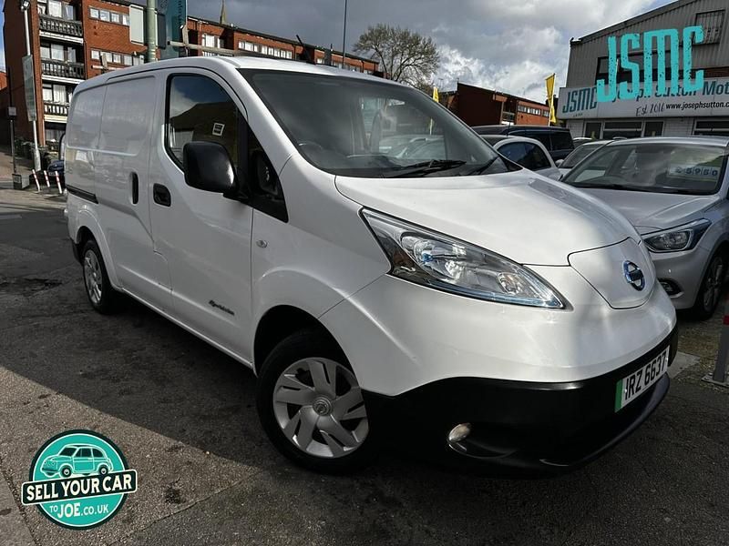 Used Nissan e-NV200 Acenta 80 kW (109 HP) 2015 White MPV