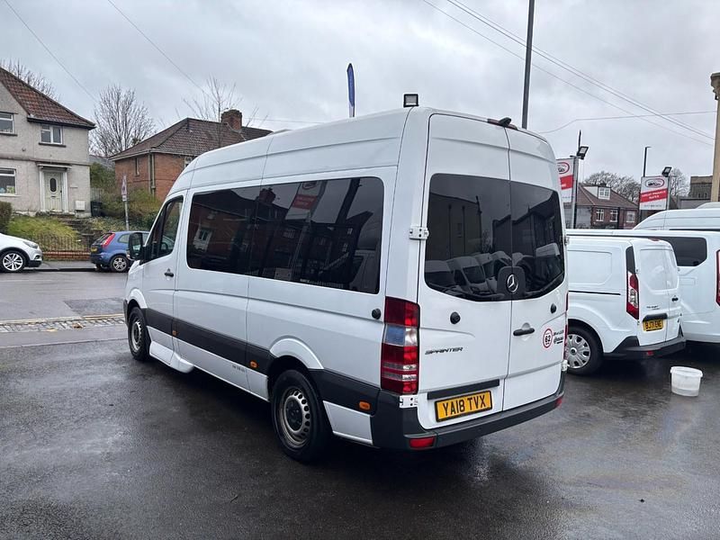 Używany Mercedes Sprinter 138 KM (101 kW) 2018 Biały Van