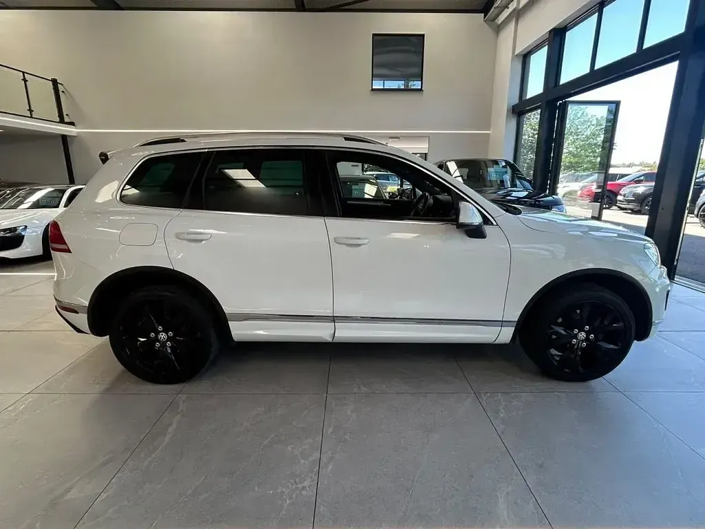 Used VW Touareg R-line 262 HP (192 kW) 2016 White SUV