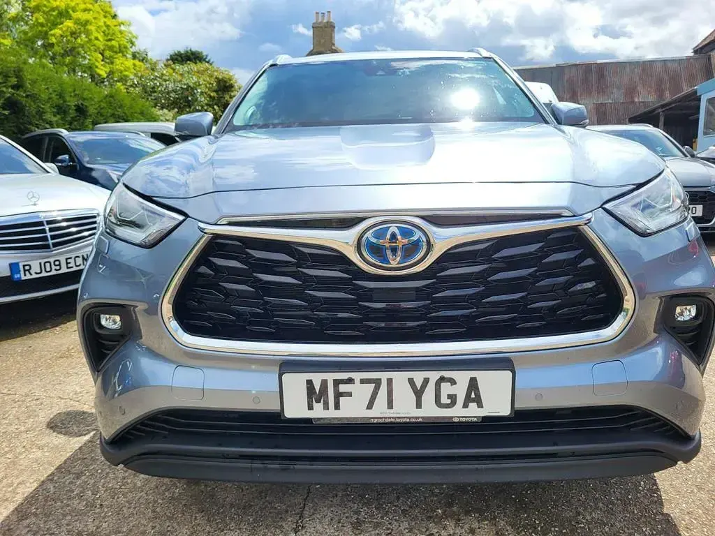 Used Toyota Highlander 243 HP (178 kW) 2021 Silver SUV