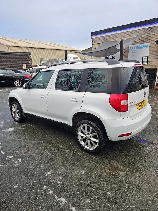 Used Skoda Yeti SE 2014 White SUV