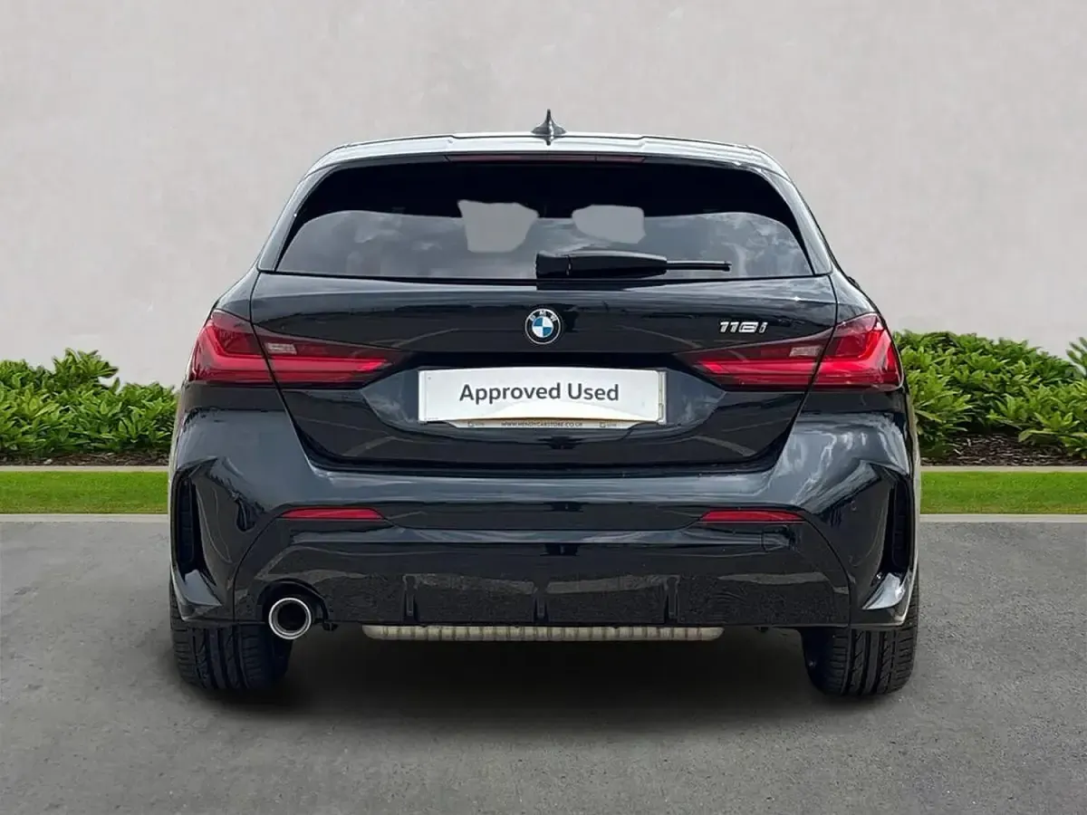 Used BMW 118 M Sport 140 HP (102 kW) 2021 Black Hatchback