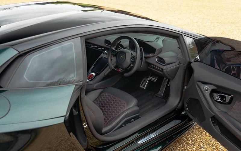 Used Lamborghini Huracán 640 HP (470 kW) 2022 Coupe