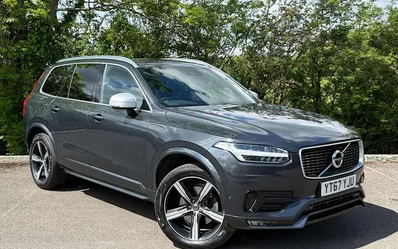 Usado Volvo XC90 R-Design 235 CV (172 kW) 2019 SUV