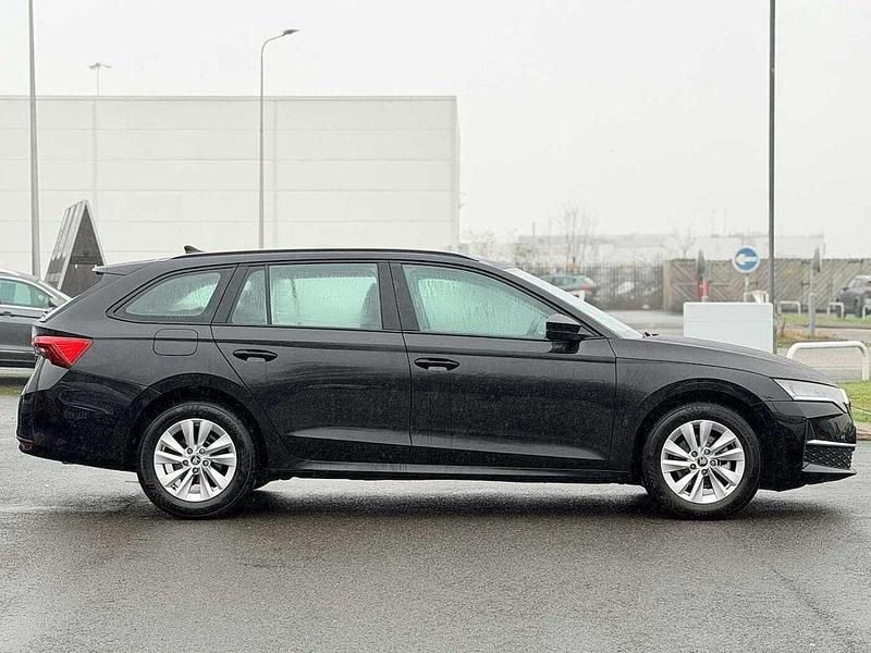 Used Skoda Octavia SE Technology 85 HP (62 kW) 2025 Black Estate