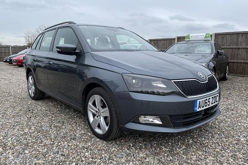 Used Skoda Fabia SE L 105 HP (77 kW) 2015 Grey Estate