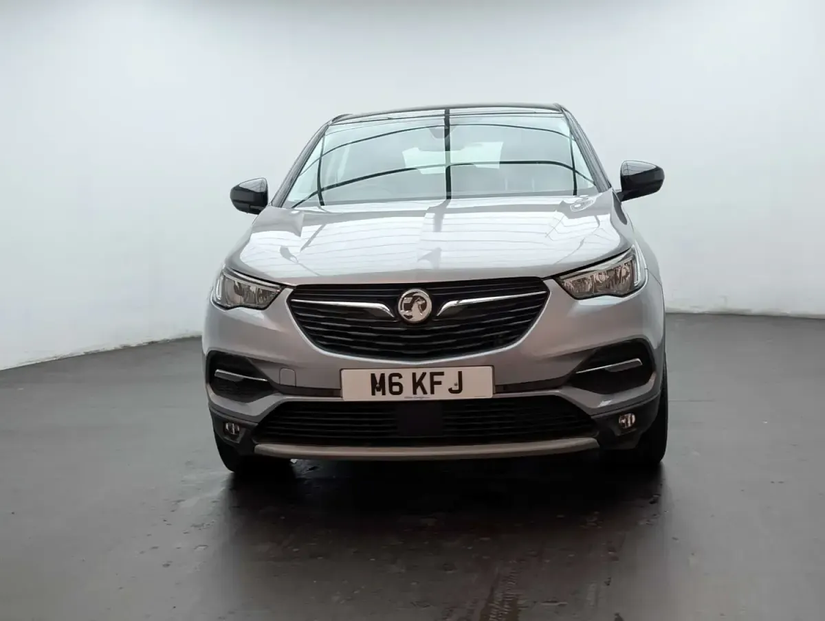 Second-hand Vauxhall Grandland X Elite 130 CP (95 kW) 2019 Gri SUV