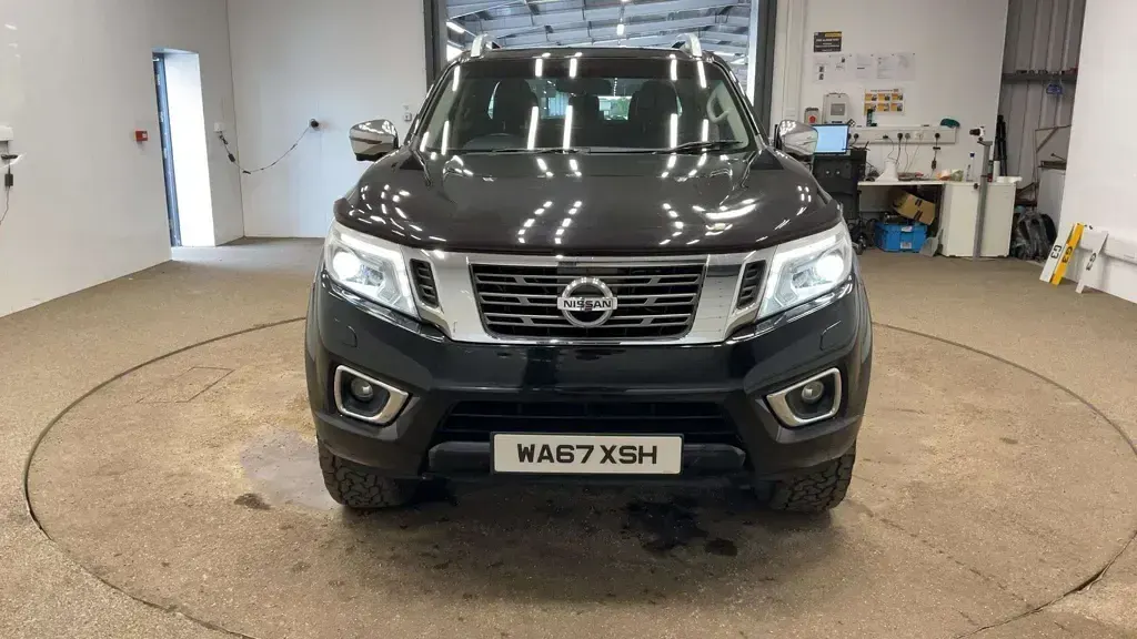 Used Nissan Navara Tekna 2017 Black Pickup