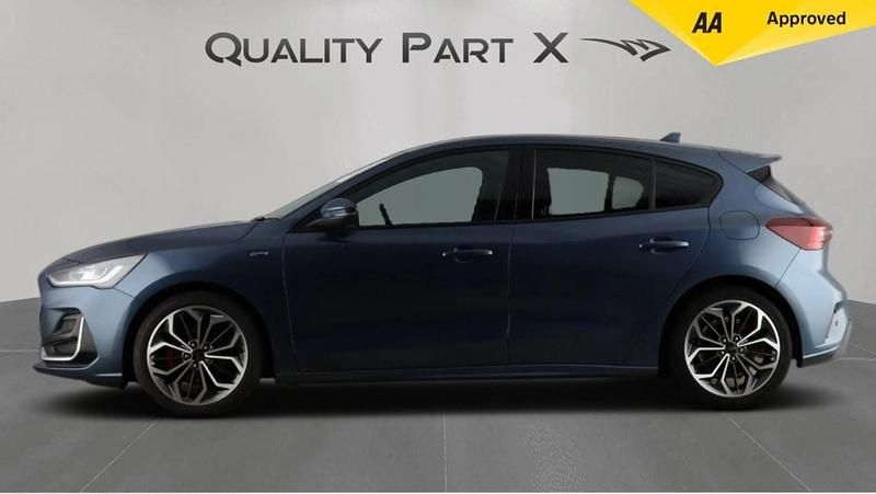 Used Ford Focus ST-Line 125 HP (91 kW) 2022 Blue Hatchback