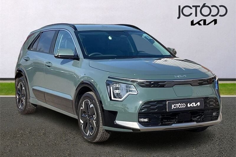 Green Used 2024 Kia e-Niro 3 SUV | £24,349 (Expensive) - Image 1/4