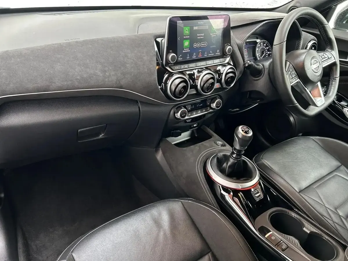 Used Nissan Juke S 114 HP (83 kW) 2023 White SUV