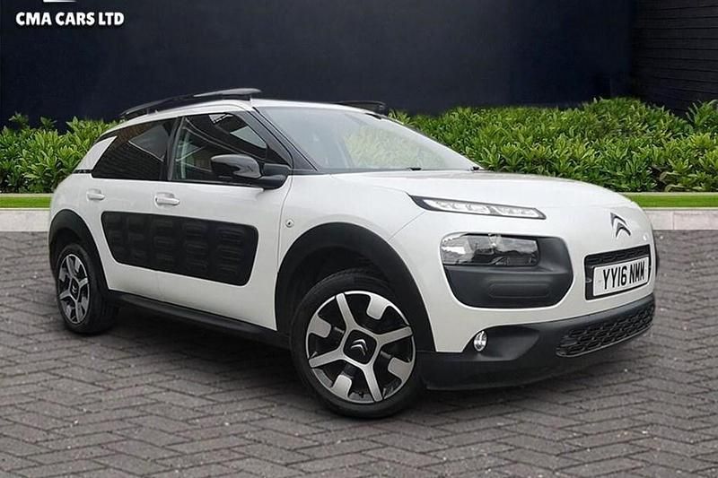 White Used 2016 Citroën C4 Cactus Flair Hatchback | £4,980 (Fair price) - Image 1/1