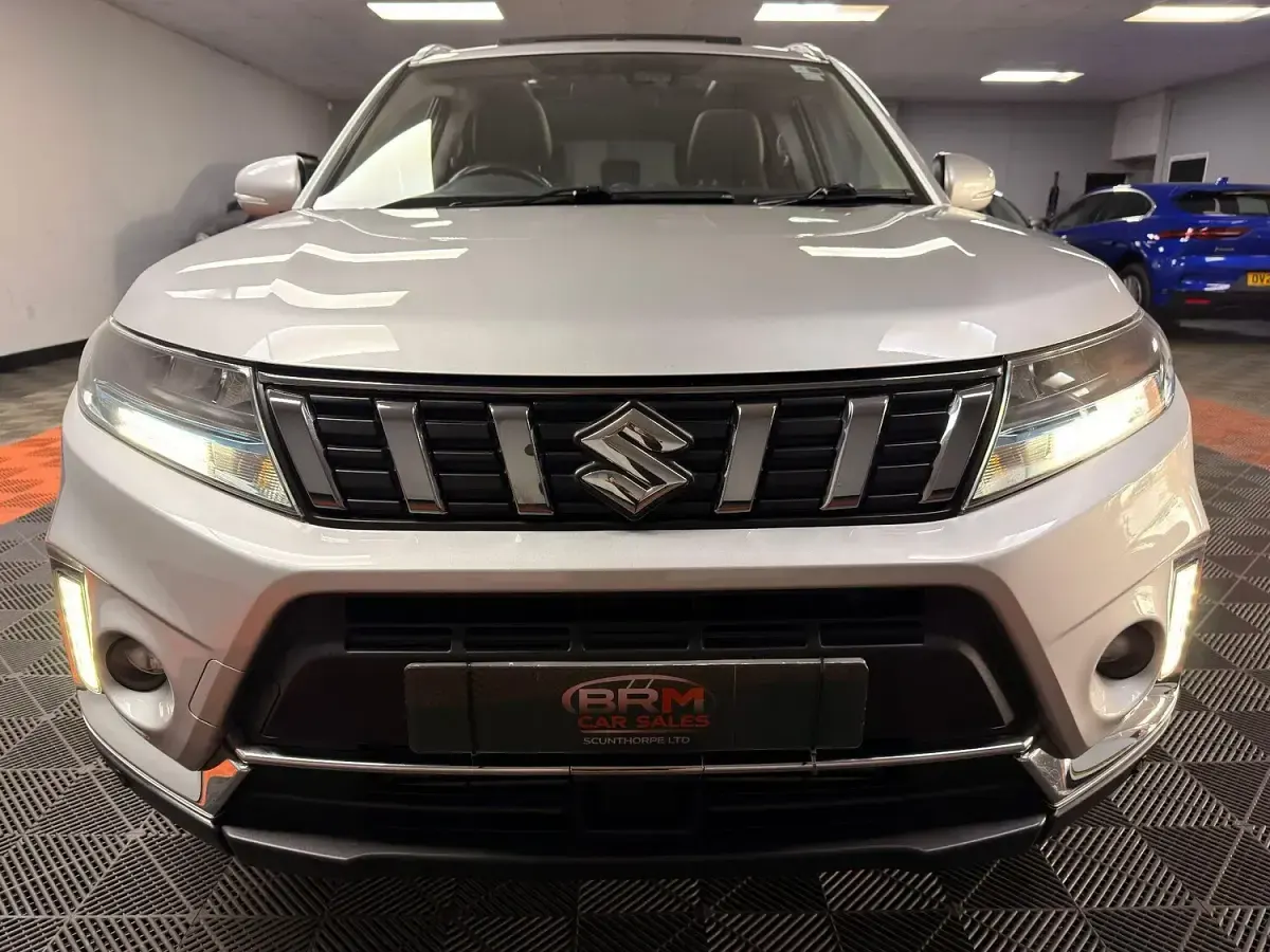 Used Suzuki Vitara SZ5 129 HP (94 kW) 2020 Silver SUV