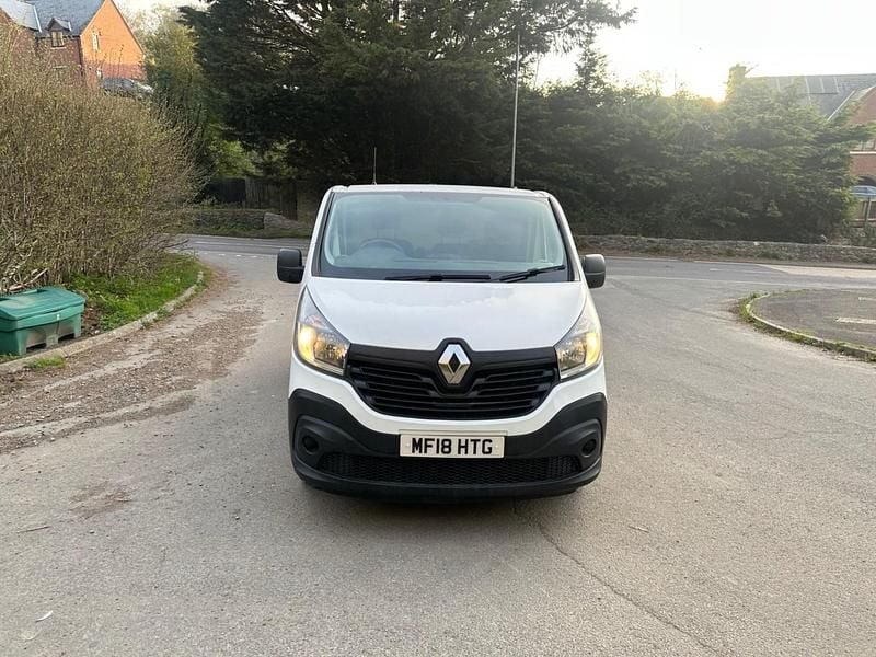 Begagnad Renault Trafic Business 2018 Vit Minibuss