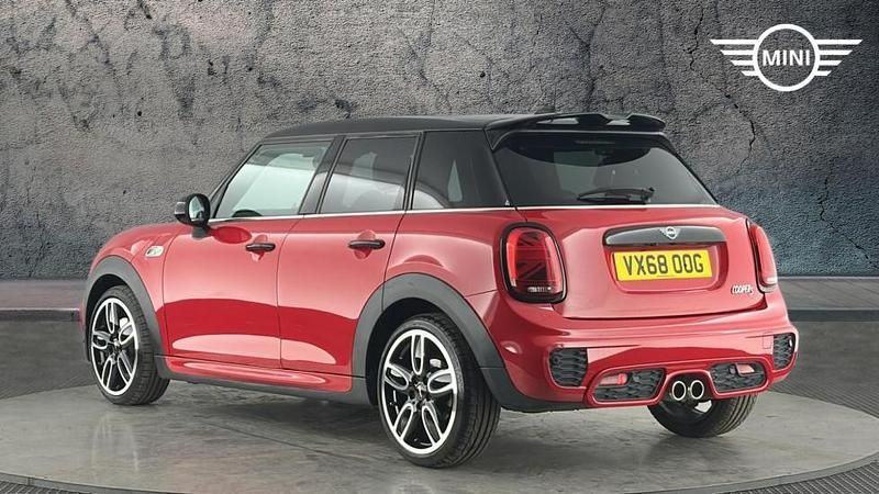 Used Mini Cooper S Hatch 189 HP (139 kW) 2018 Red Hatchback