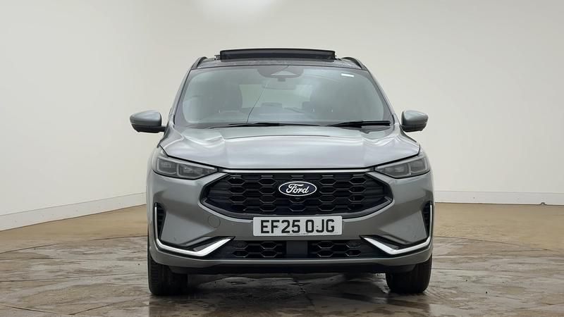 Silver Used 2025 Ford Kuga ST-Line X SUV | £26,850 (Fair price) - Image 1/4