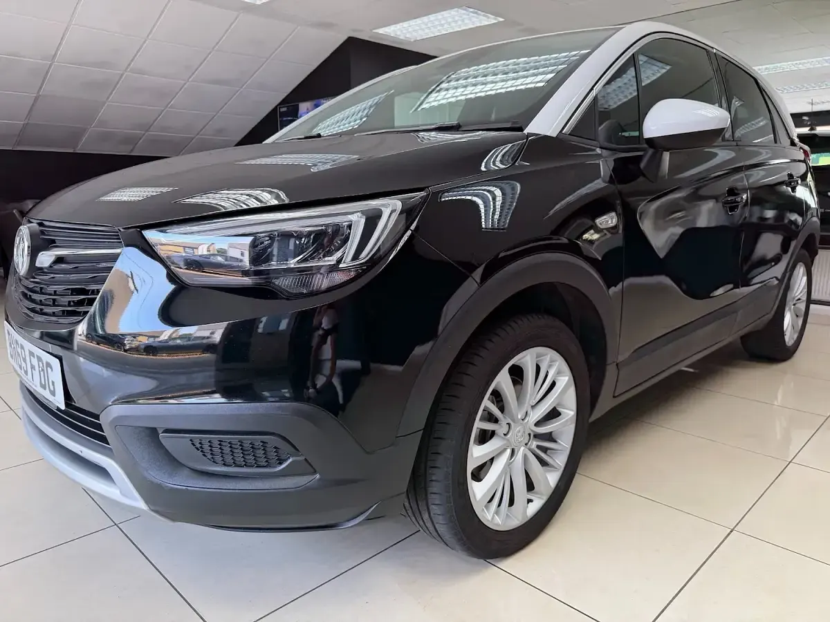 Used Vauxhall Crossland X Sport 110 HP (80 kW) 2019 Black SUV