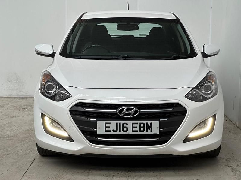Used Hyundai i30 SE 2016 White Hatchback