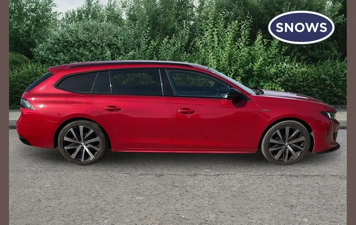Used Peugeot 508 GT-line 131 HP (96 kW) 2020 Red Estate