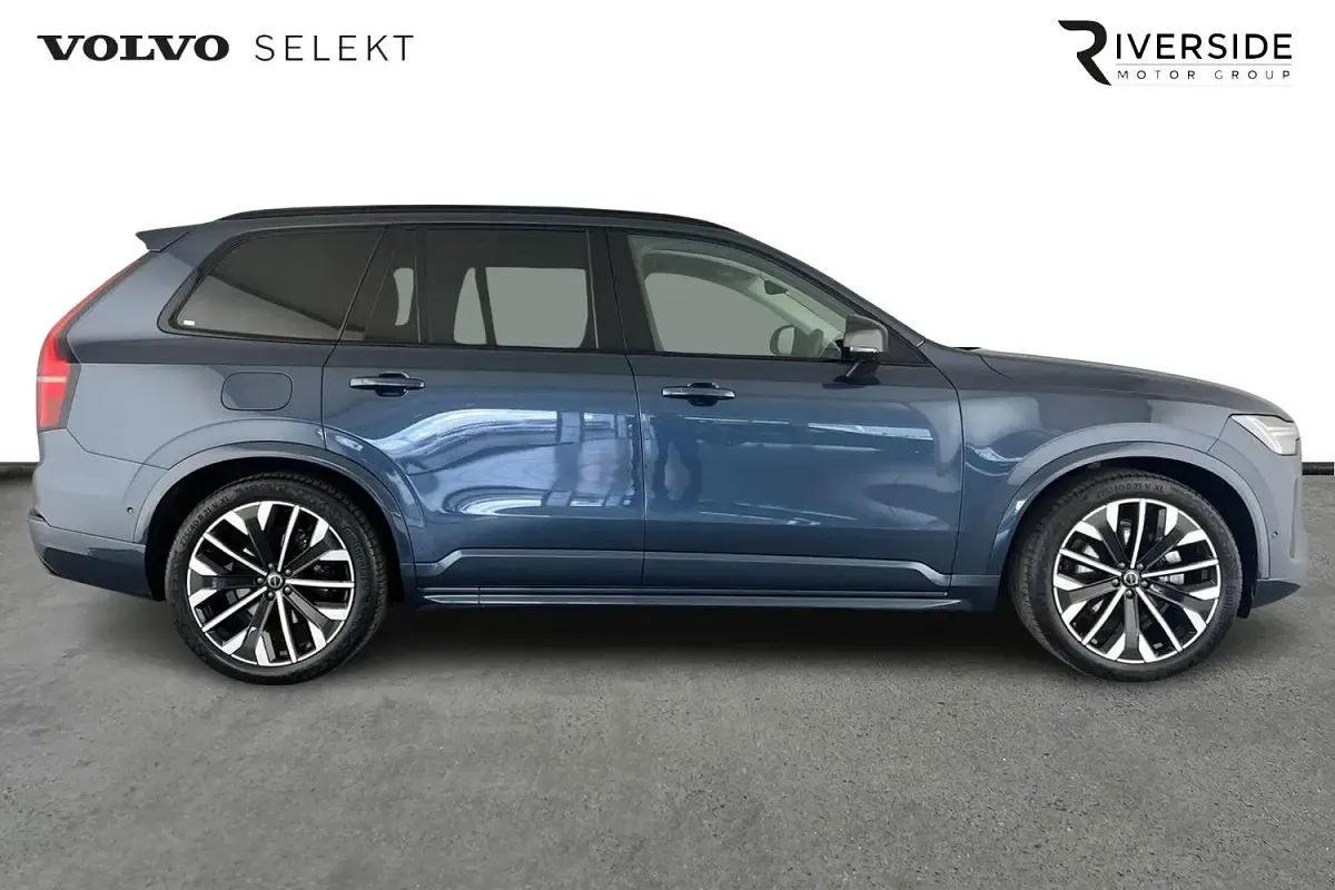 Usado Volvo XC90 Ultra 455 HP (334 kW) 2025 Azul SUV